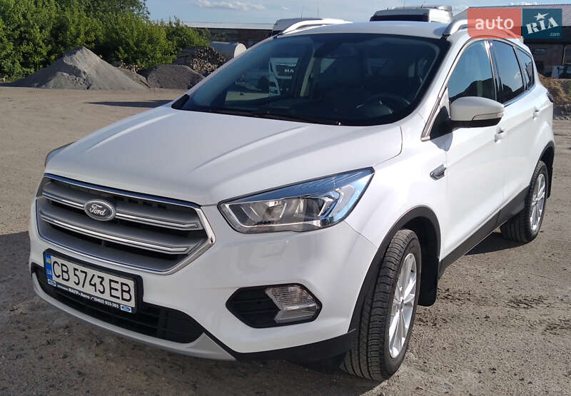Внедорожник / Кроссовер Ford Kuga 2019 в Бершади