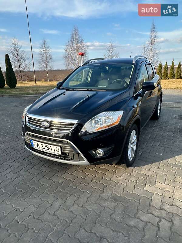 Внедорожник / Кроссовер Ford Kuga 2012 в Черкассах