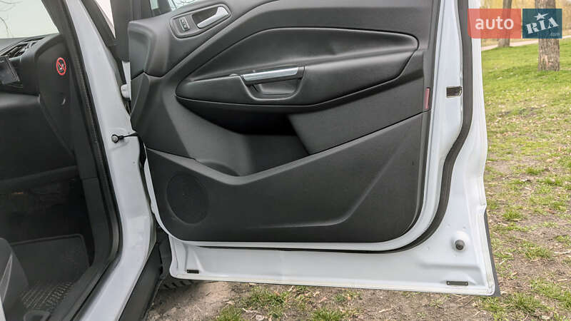 Внедорожник / Кроссовер Ford Kuga 2013 в Белой Церкви фото 10 Внедорожник / Кроссовер Ford Kuga 2013 в Белой Церкви