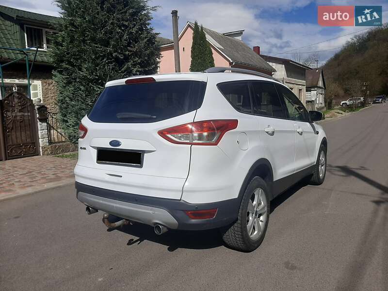 Внедорожник / Кроссовер Ford Kuga 2013 в Хусте