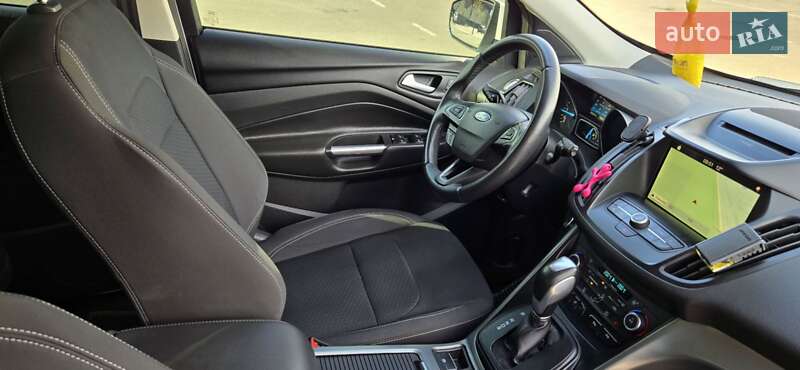 Внедорожник / Кроссовер Ford Kuga 2018 в Киеве
