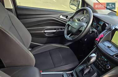 Внедорожник / Кроссовер Ford Kuga 2018 в 