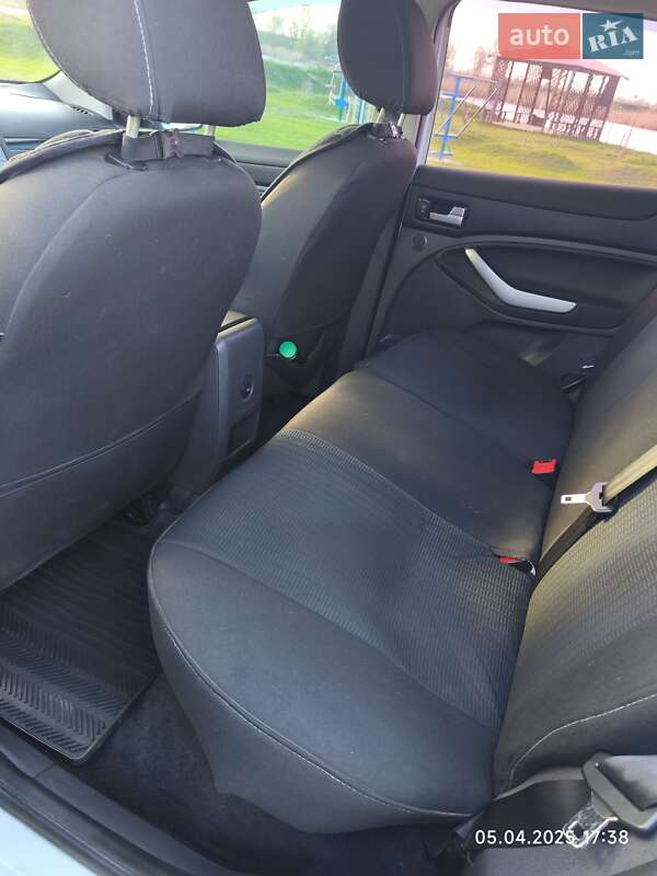Внедорожник / Кроссовер Ford Kuga 2012 в Вознесенске
