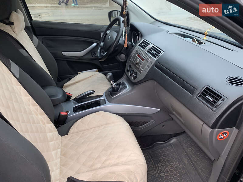 Внедорожник / Кроссовер Ford Kuga 2013 в Полтаве фото 9 Внедорожник / Кроссовер Ford Kuga 2013 в Полтаве