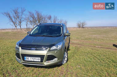 Внедорожник / Кроссовер Ford Kuga 2015 в 
