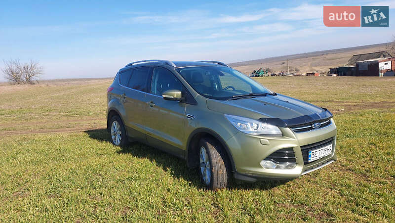 Внедорожник / Кроссовер Ford Kuga 2015 в 
