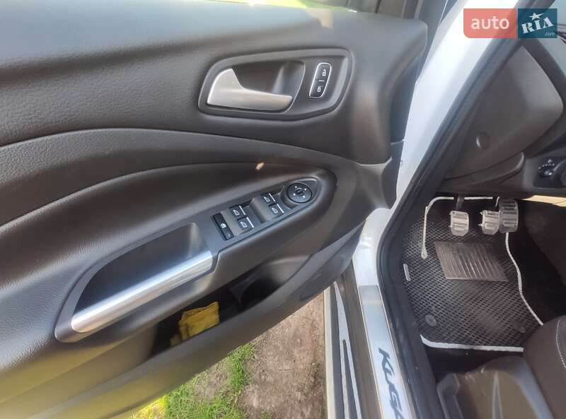 Позашляховик / Кросовер Ford Kuga 2018 в Здолбуніві