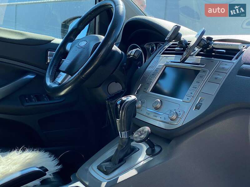 Внедорожник / Кроссовер Ford Kuga 2011 в Львове