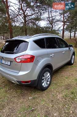 Позашляховик / Кросовер Ford Kuga 2010 в 