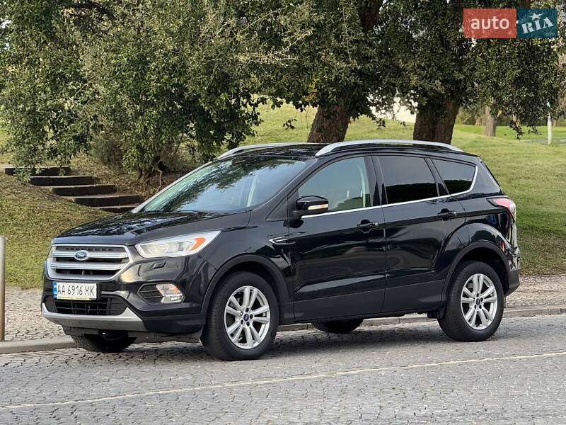 Ford Kuga 2016