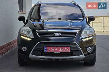 Позашляховик / Кросовер Ford Kuga 2012 в 