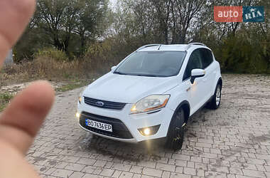 Позашляховик / Кросовер Ford Kuga 2010 в 
