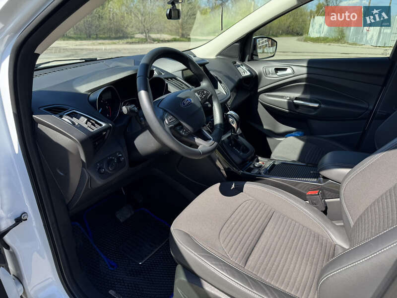 Внедорожник / Кроссовер Ford Kuga 2019 в Запорожье фото 11 Внедорожник / Кроссовер Ford Kuga 2019 в Запорожье
