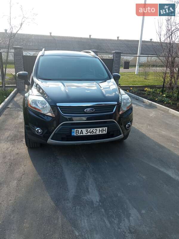 Внедорожник / Кроссовер Ford Kuga 2011 в 