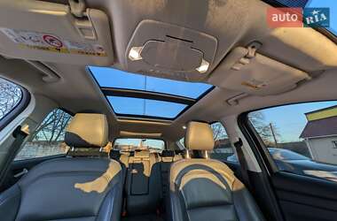 Внедорожник / Кроссовер Ford Kuga 2017 в 