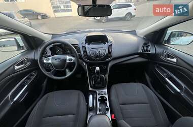 Внедорожник / Кроссовер Ford Kuga 2013 в 