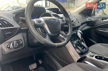 Внедорожник / Кроссовер Ford Kuga 2013 в 