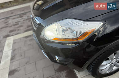 Внедорожник / Кроссовер Ford Kuga 2009 в 