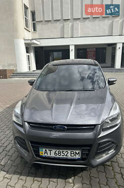 Внедорожник / Кроссовер Ford Kuga 2014 в 