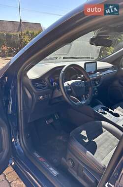 Внедорожник / Кроссовер Ford Kuga 2020 в 