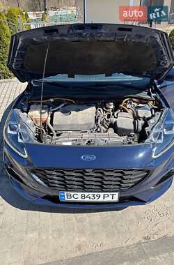 Внедорожник / Кроссовер Ford Kuga 2020 в 