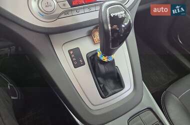 Внедорожник / Кроссовер Ford Kuga 2012 в 