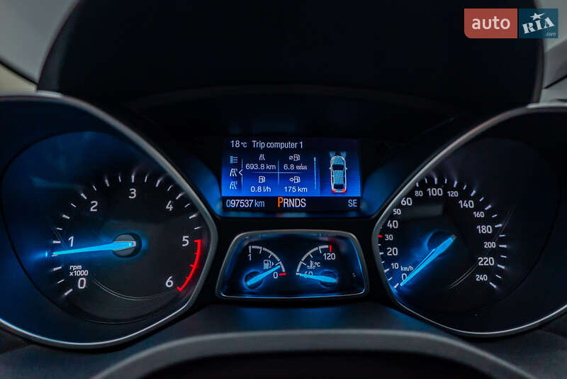 Позашляховик / Кросовер Ford Kuga 2018 в Києві