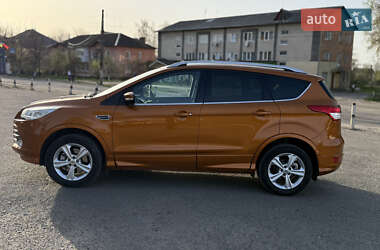 Внедорожник / Кроссовер Ford Kuga 2014 в 