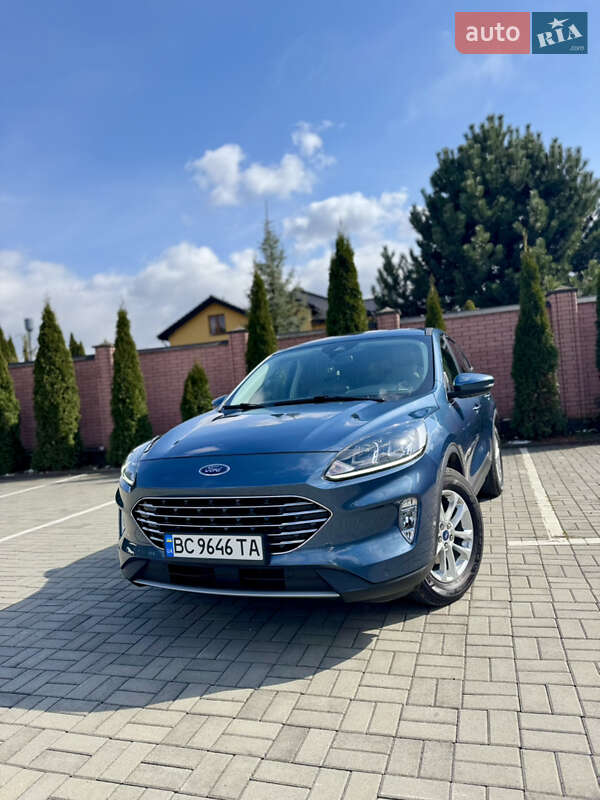 Позашляховик / Кросовер Ford Kuga 2020 в Самборі