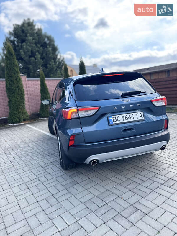 Позашляховик / Кросовер Ford Kuga 2020 в Самборі