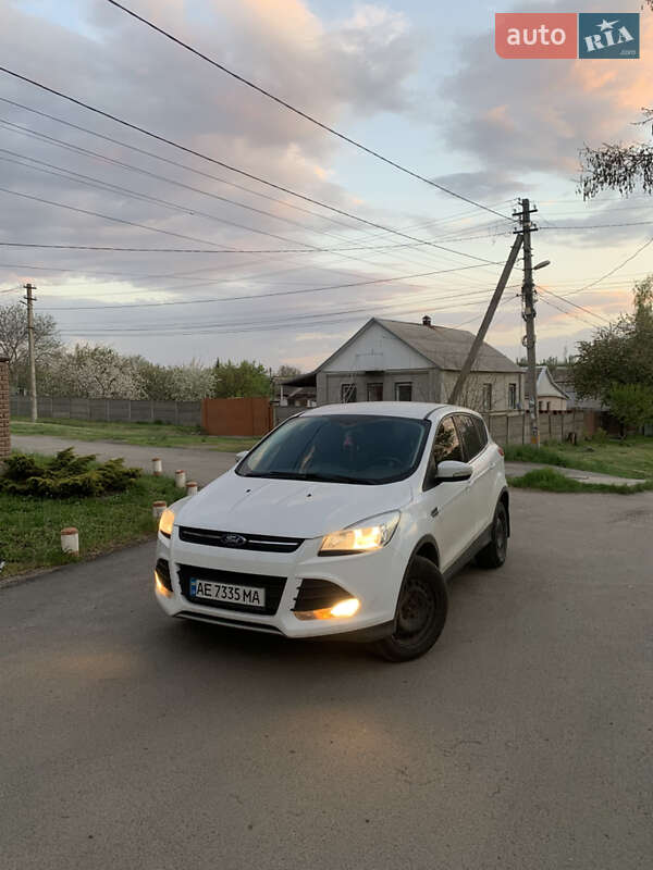 Внедорожник / Кроссовер Ford Kuga 2015 в Днепре