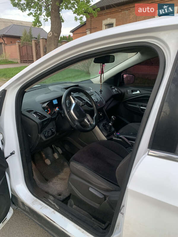 Внедорожник / Кроссовер Ford Kuga 2015 в Днепре