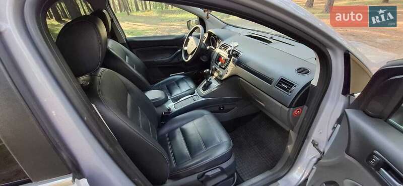 Внедорожник / Кроссовер Ford Kuga 2011 в Ахтырке
