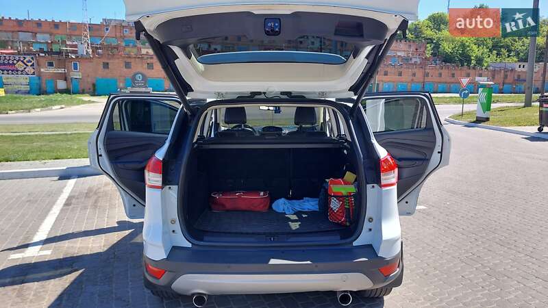 Позашляховик / Кросовер Ford Kuga 2013 в Харкові