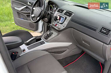 Внедорожник / Кроссовер Ford Kuga 2011 в 