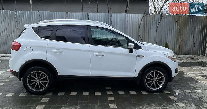 Внедорожник / Кроссовер Ford Kuga 2010 в Мукачево фото 3 Внедорожник / Кроссовер Ford Kuga 2010 в Мукачево