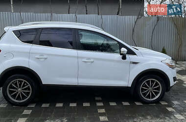 Позашляховик / Кросовер Ford Kuga 2010 в 