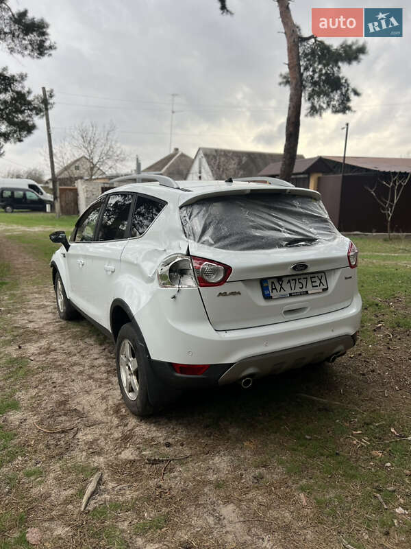Позашляховик / Кросовер Ford Kuga 2012 в Києві