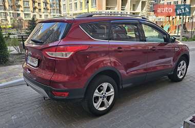 Позашляховик / Кросовер Ford Kuga 2015 в 