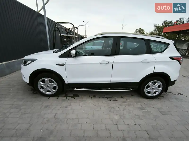 Ford Kuga 2017