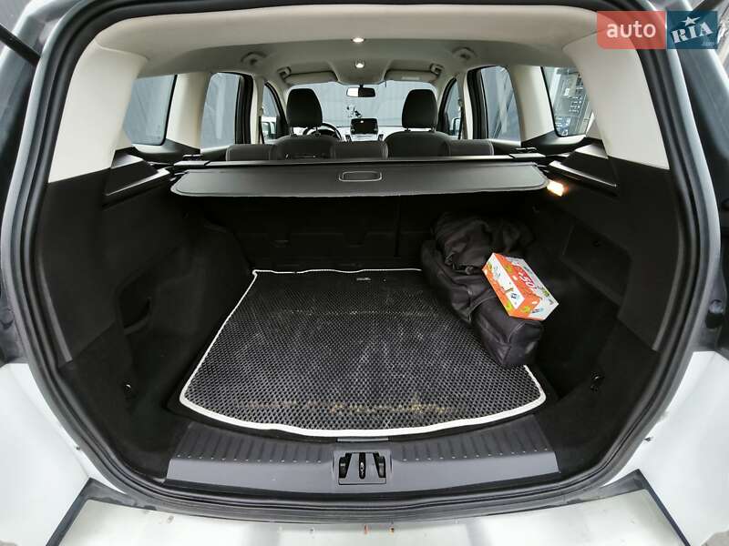 Позашляховик / Кросовер Ford Kuga 2018 в Здолбуніві