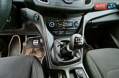 Внедорожник / Кроссовер Ford Kuga 2018 в 