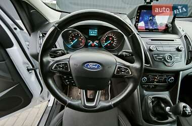 Внедорожник / Кроссовер Ford Kuga 2018 в 