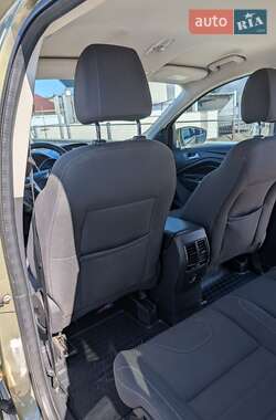 Внедорожник / Кроссовер Ford Kuga 2014 в 