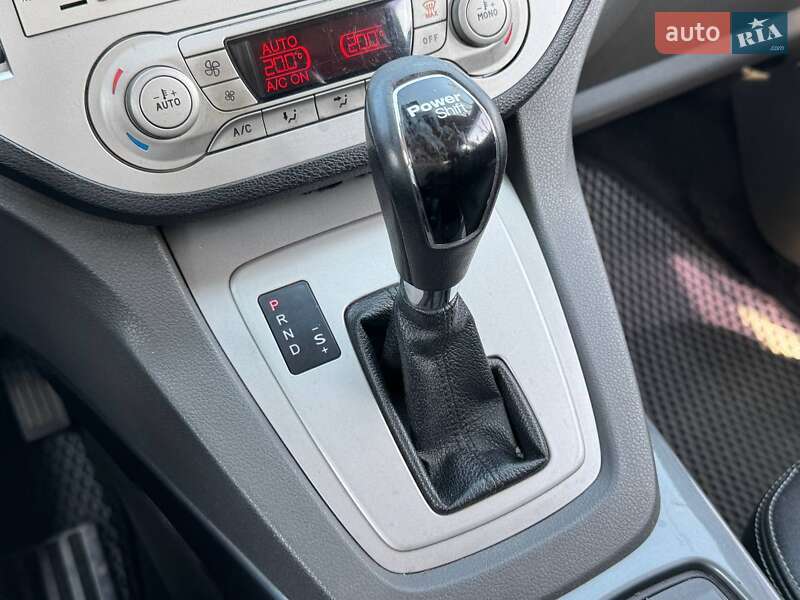 Позашляховик / Кросовер Ford Kuga 2012 в Києві