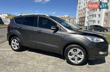 Позашляховик / Кросовер Ford Kuga 2016 в Вінниці