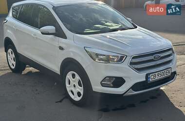 Внедорожник / Кроссовер Ford Kuga 2018 в 