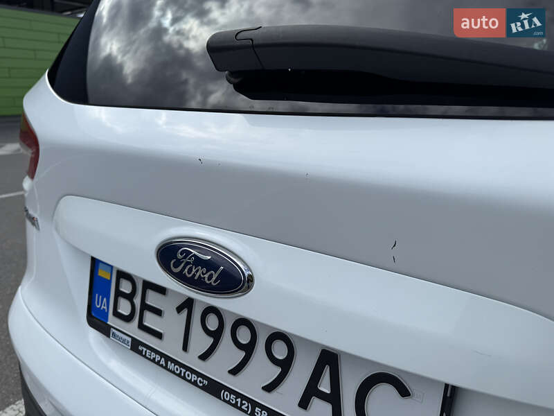 Внедорожник / Кроссовер Ford Kuga 2013 в Киеве