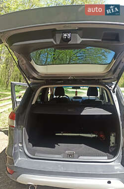 Внедорожник / Кроссовер Ford Kuga 2013 в 