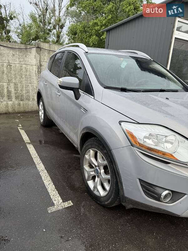 Ford Kuga 2011
